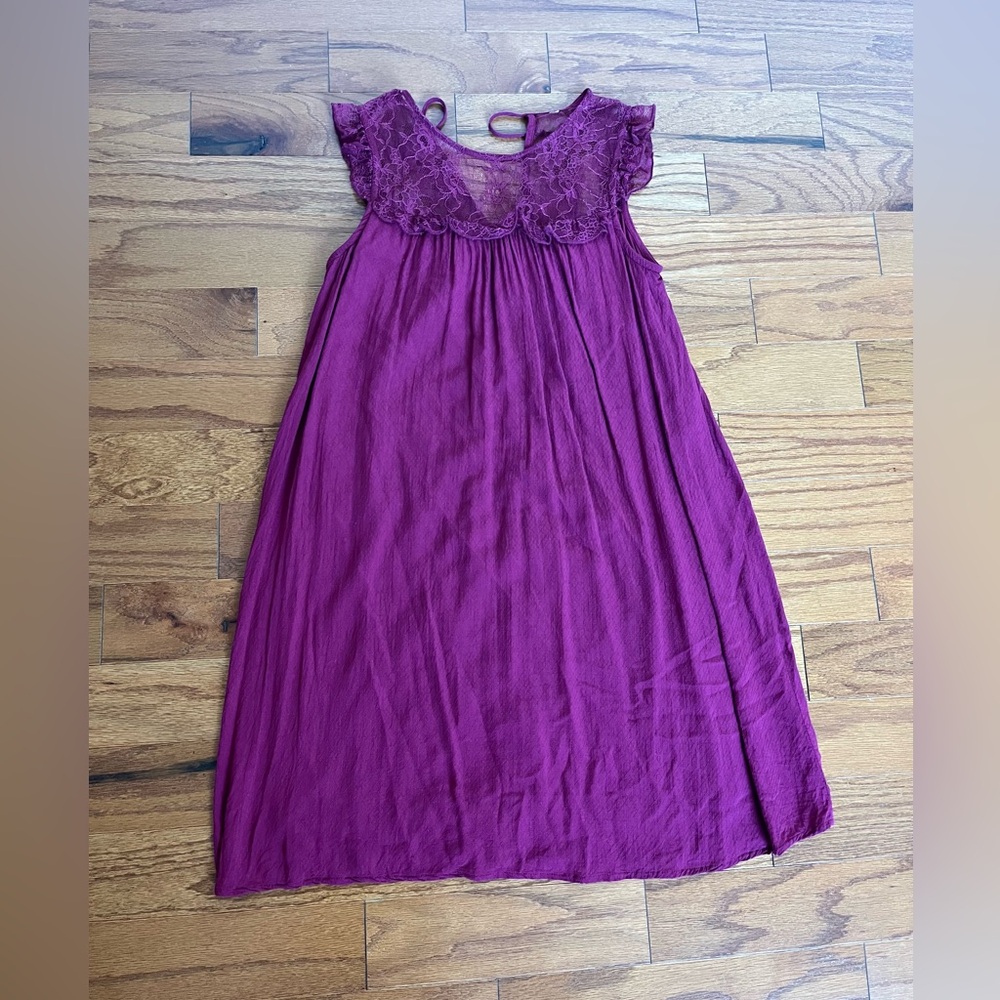 Maroon size small dress with tie back detail